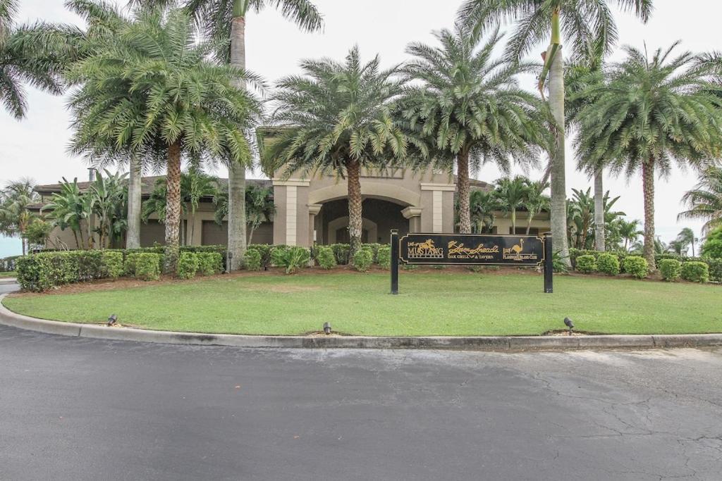 Free Golf! Stay, Play, Work From Luxury 2Bdr Plus Den 1St Floor Villa In Lely Golf Resort Naples Ngoại thất bức ảnh